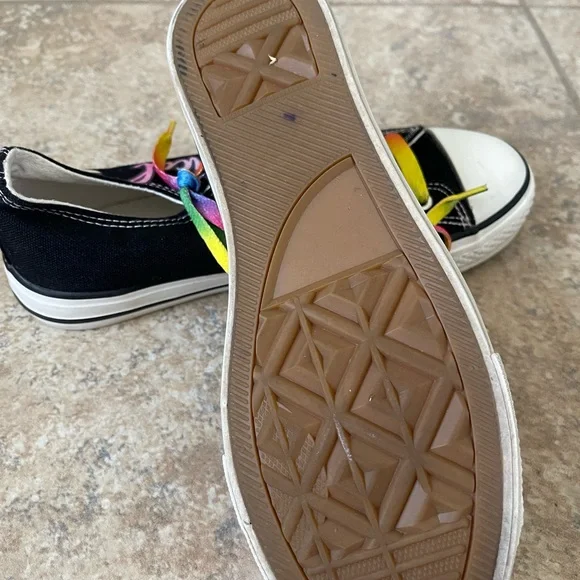 Black Sneakers with Unicorns and Rainbow Laces - Picture 5 of 5